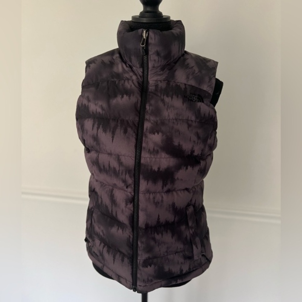 The North Face Limited edition print puffer vest down vest women’s size S - Picture 3 of 9